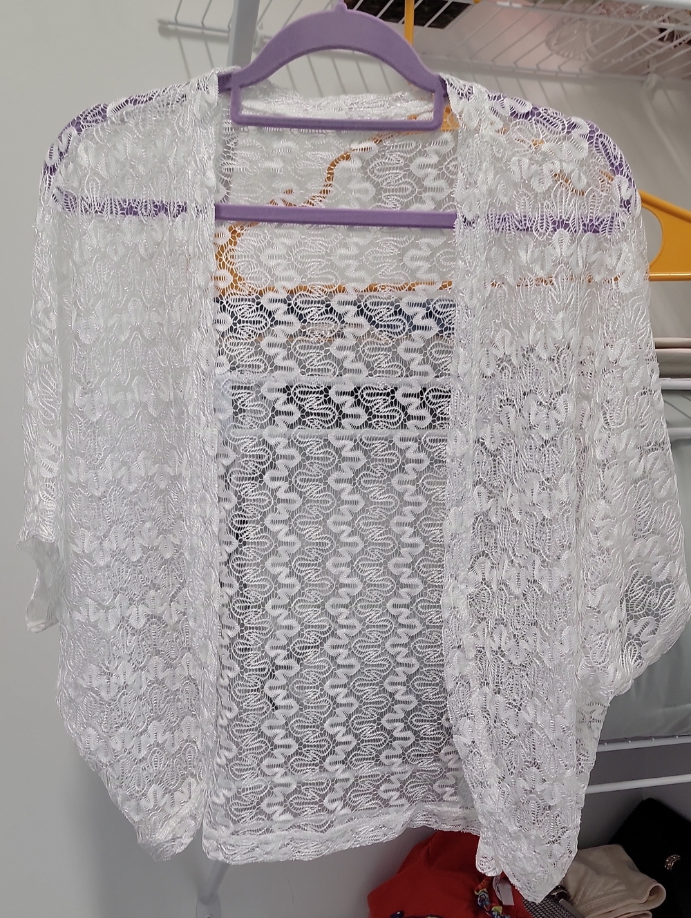 White Venezia lace cardigan features an open front design/kimono cover-up M/L
